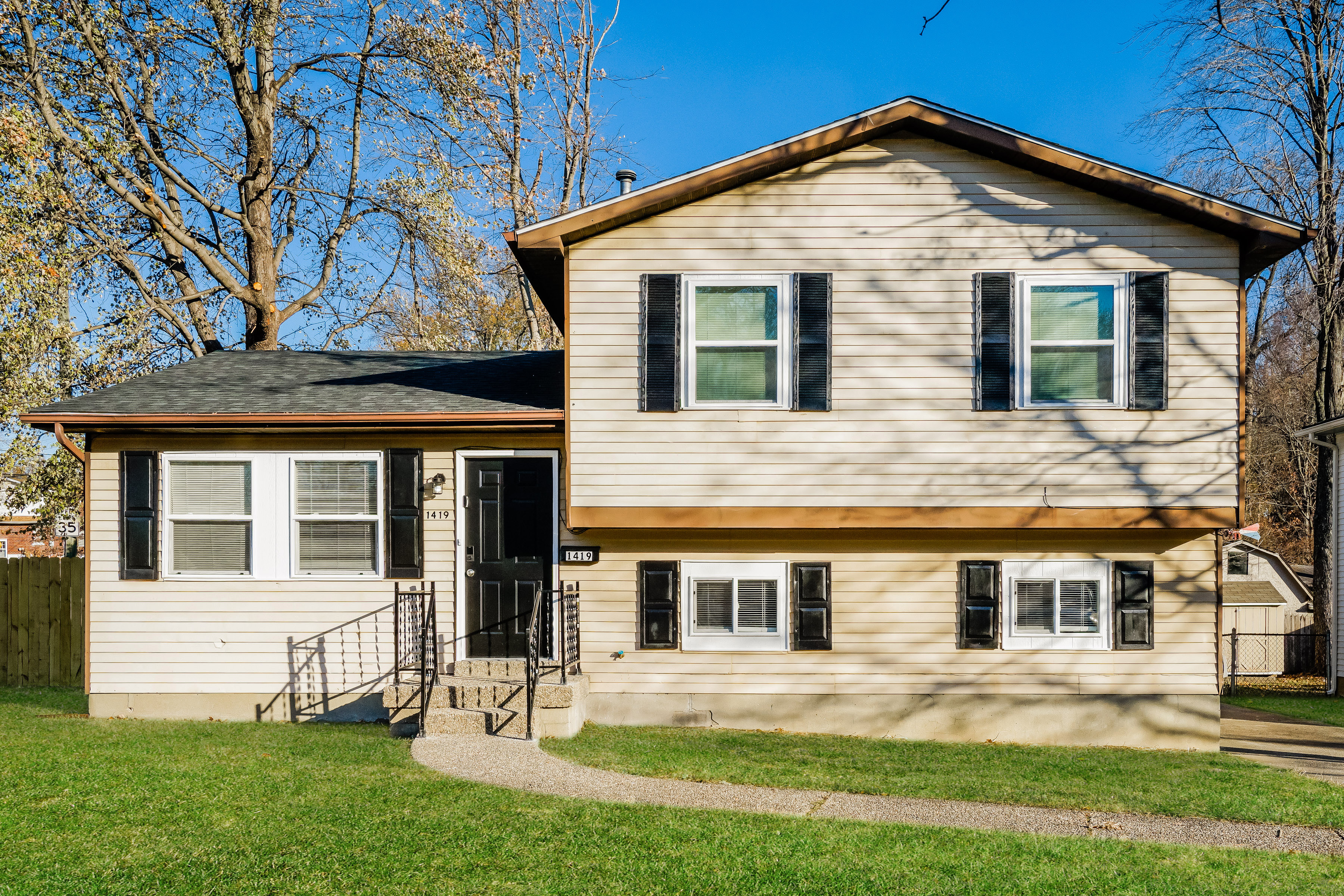 1419 Knight Rd Louisville, KY 40214